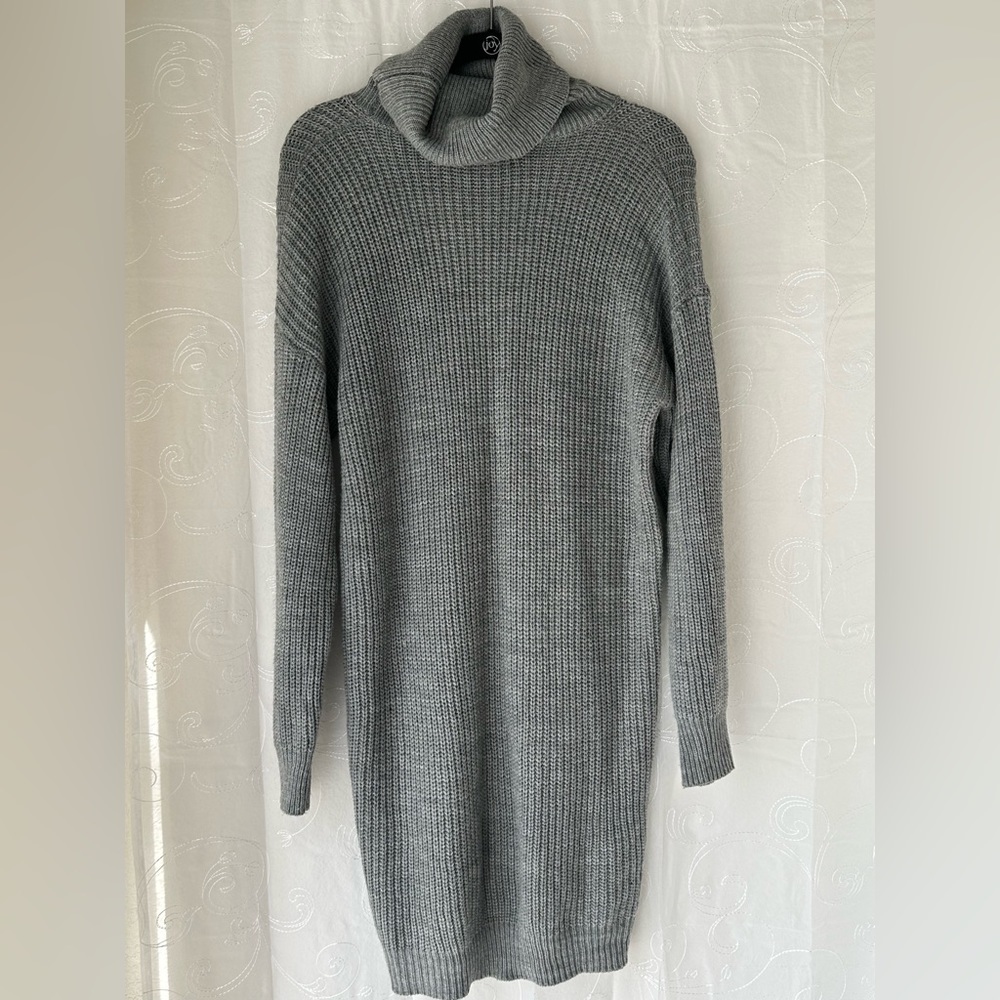 Vine and Love Gray Long Sleeve Sweater Dress - Picture 9 of 10